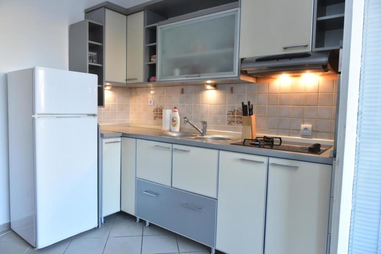 Promenada Apartmani Kruševac Esterno foto