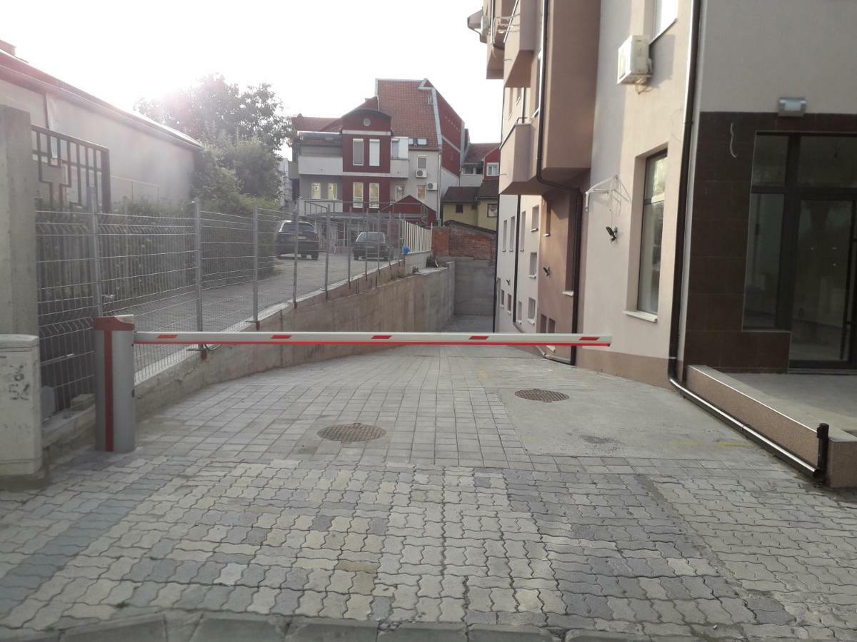 Promenada Apartmani Kruševac Esterno foto